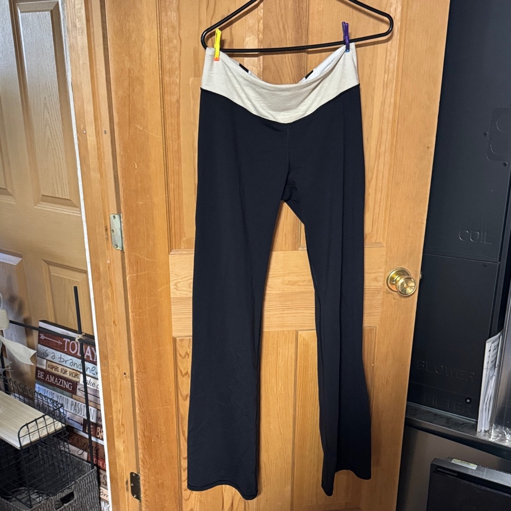 VS sport bootcut athletic material yoga pants